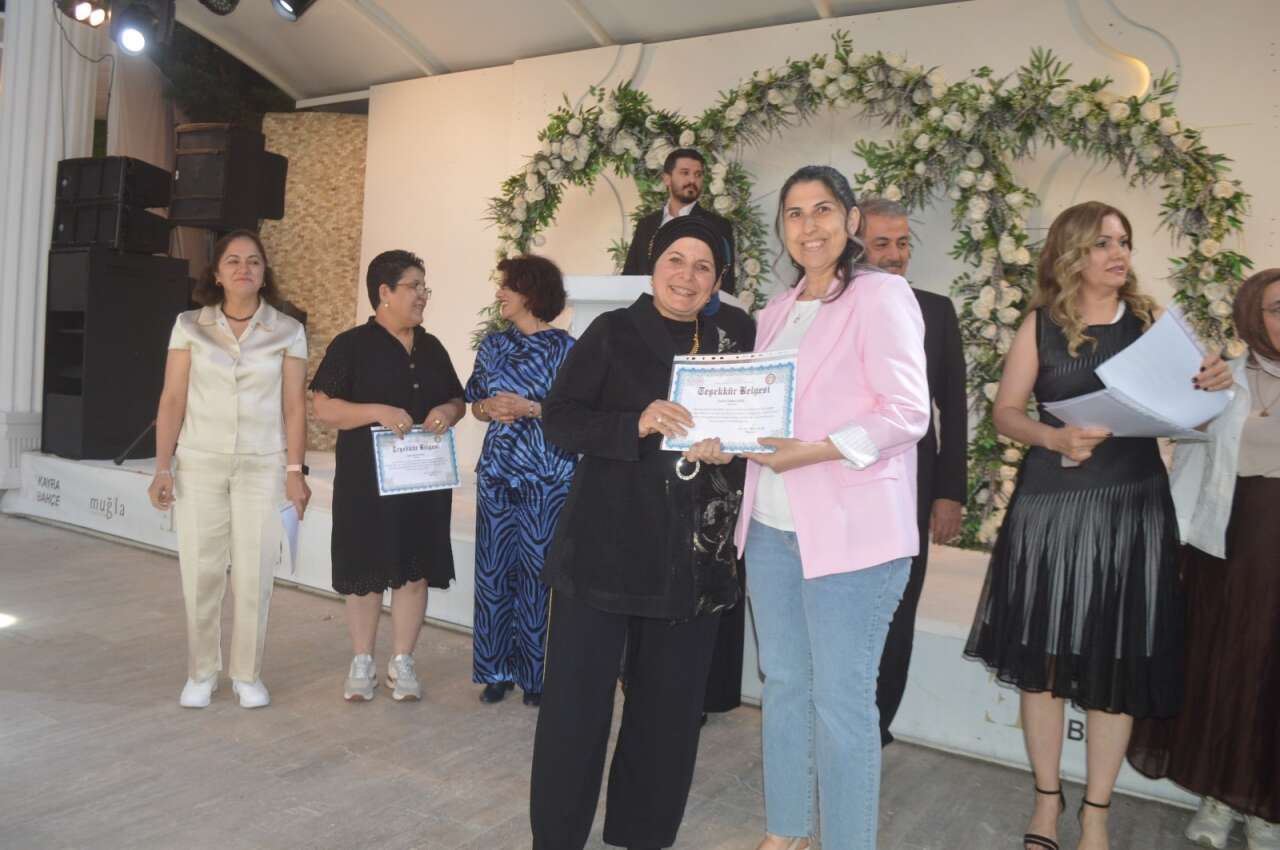 Muğla Eğitim ve Araştırma Hastanesi’nde Geleneksel Sağlık Balosu Coşkusu 4